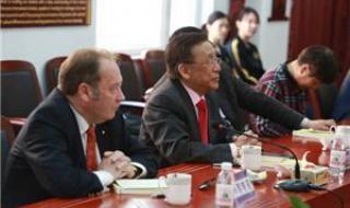 乌拉圭对华人友好吗 西班牙华人富豪榜